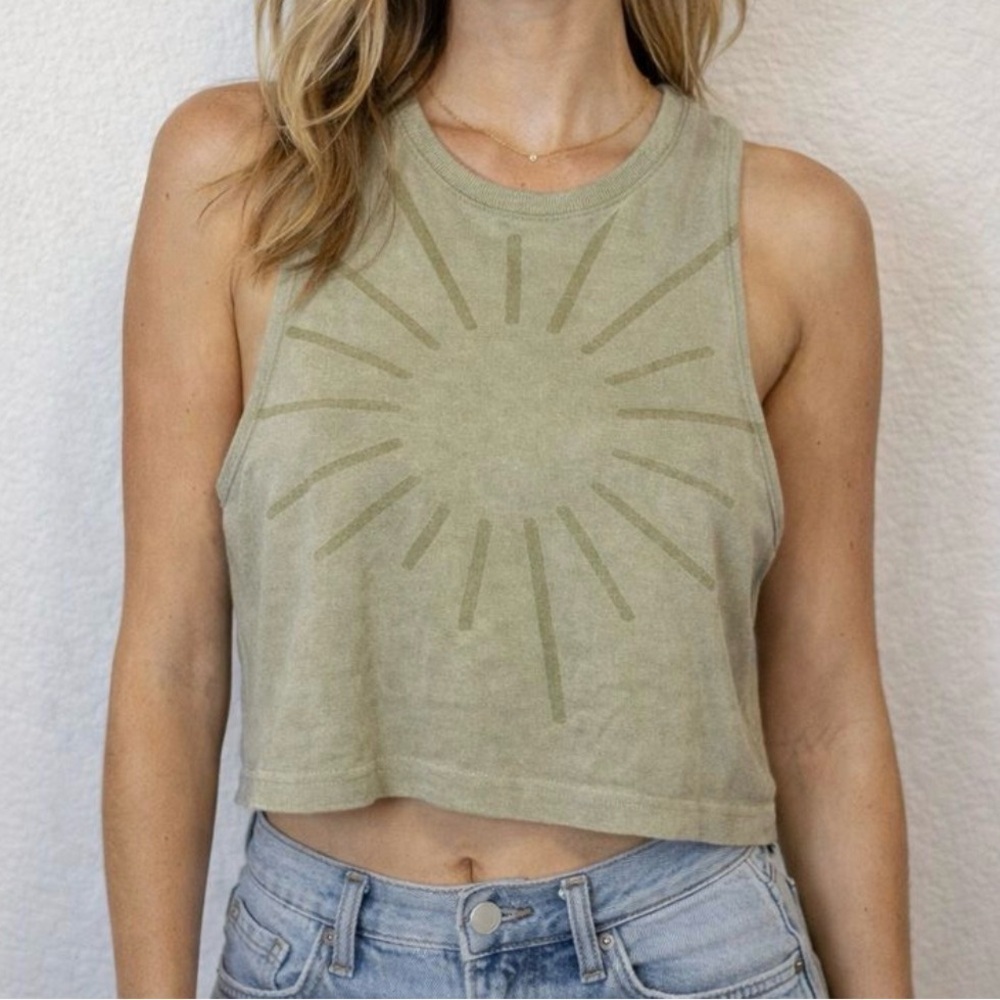 Offline by Aerie Lightweight Muscle Tank Light Green Sun Graphic Size medium